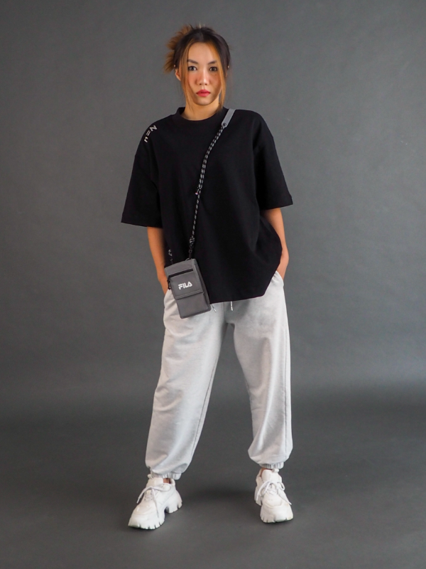 null hypothesis female model wearing jogger